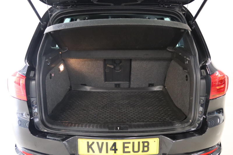 Volkswagen Tiguan TDI BlueMotion Tech R-Line - U2617