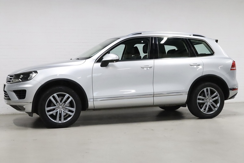 Volkswagen Touareg TDI V6 BlueMotion Tech SE - U2625