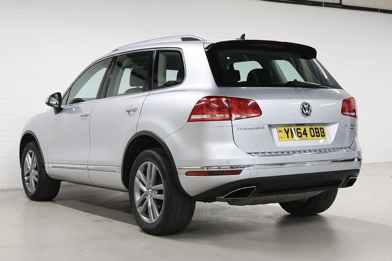Volkswagen Touareg TDI V6 BlueMotion Tech SE - U2625