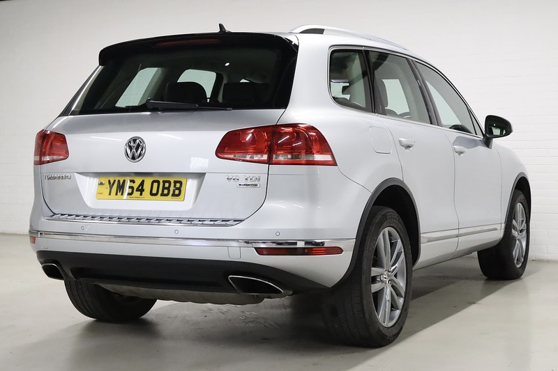 Volkswagen Touareg TDI V6 BlueMotion Tech SE - U2625