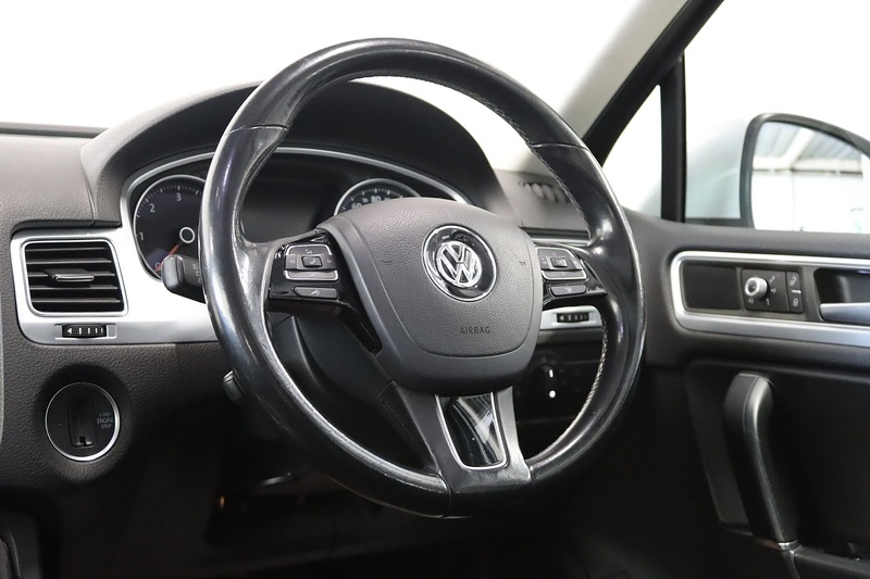 Volkswagen Touareg TDI V6 BlueMotion Tech SE - U2625
