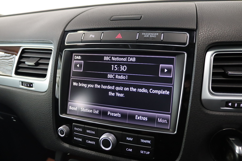 Volkswagen Touareg TDI V6 BlueMotion Tech SE - U2625