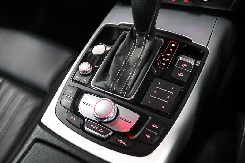 Audi A6 Avant TFSI S line - U2626