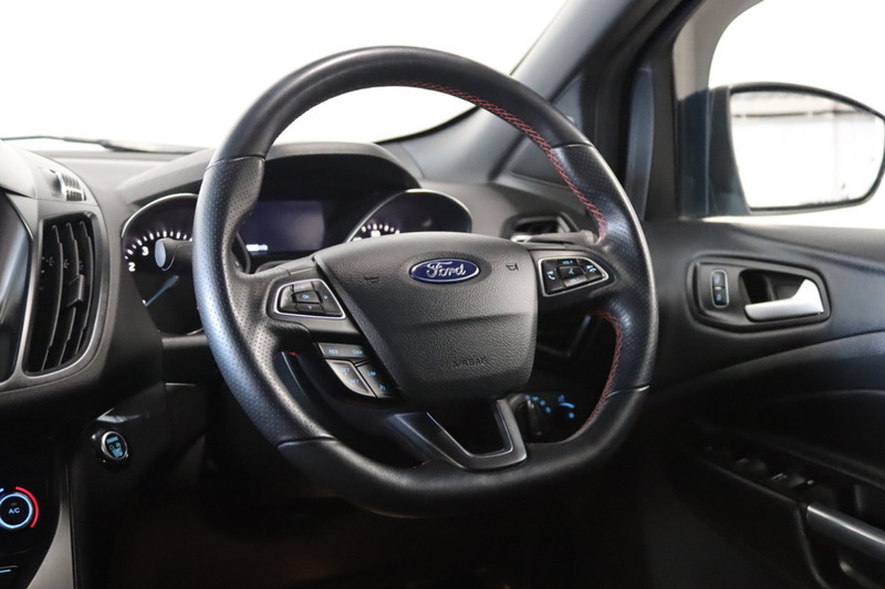 Ford Kuga T EcoBoost ST-Line - U2630