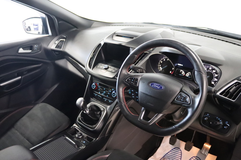 Ford Kuga T EcoBoost ST-Line - U2630