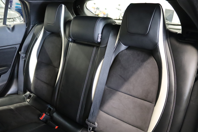 Infiniti Q30 d Sport - U2631