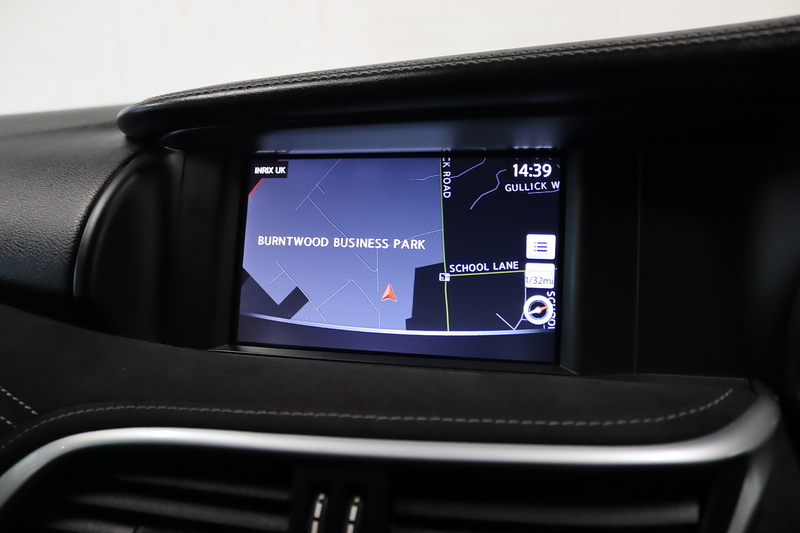 Infiniti Q30 d Sport - U2631