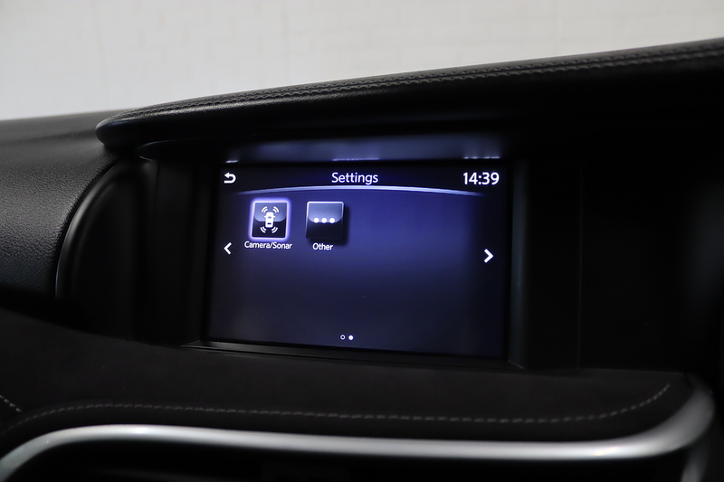 Infiniti Q30 d Sport - U2631