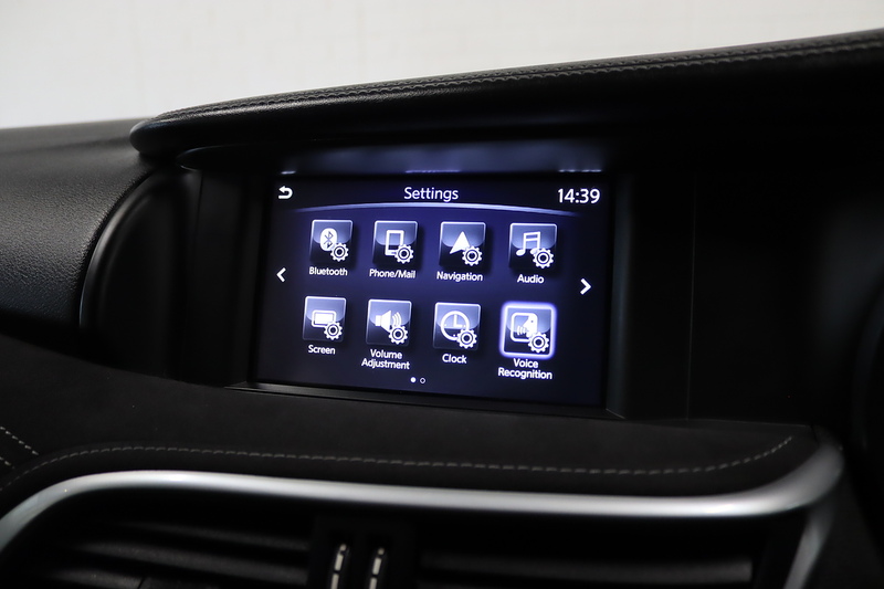 Infiniti Q30 d Sport - U2631