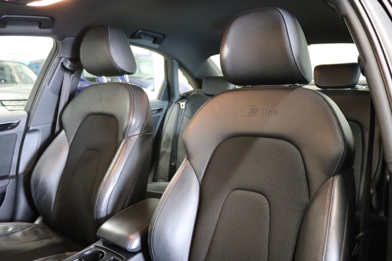 Audi A4 TDI Black Edition - U2633