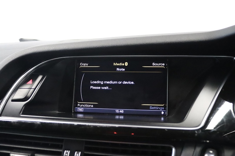 Audi A4 TDI Black Edition - U2633