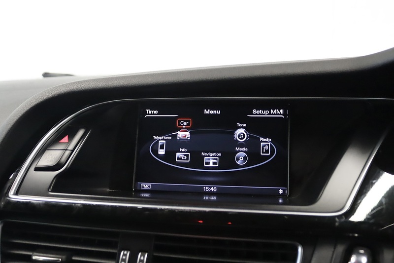 Audi A4 TDI Black Edition - U2633