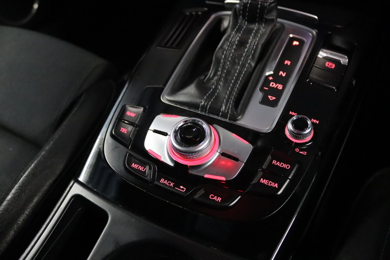 Audi A4 TDI Black Edition - U2633