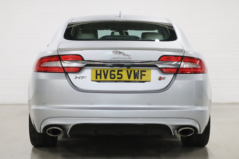 Jaguar XF d S V6 Portfolio - U2639