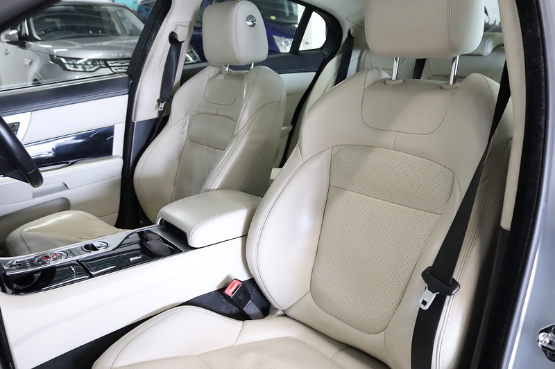 Jaguar XF d S V6 Portfolio - U2639