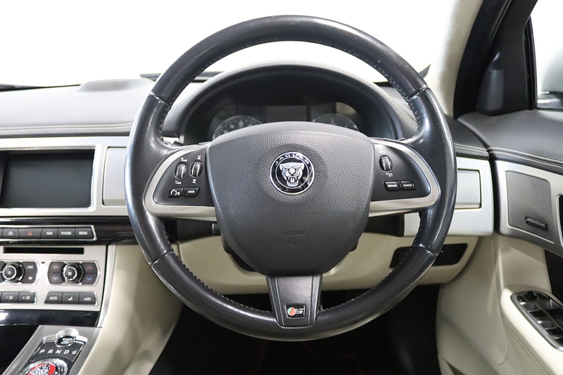 Jaguar XF d S V6 Portfolio - U2639