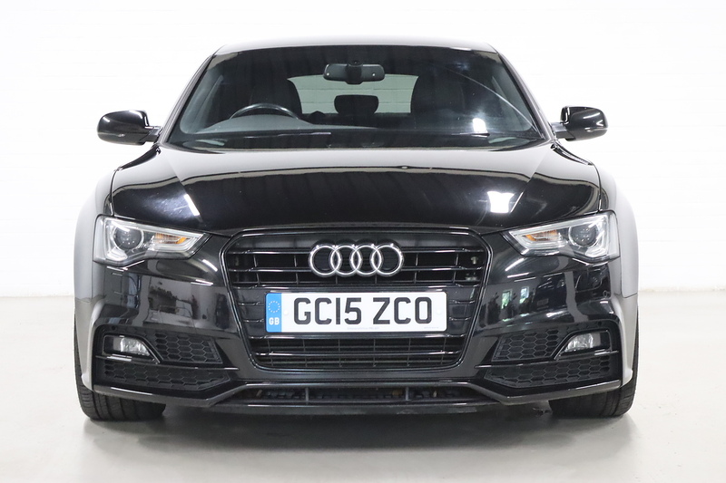 Audi A5 TFSI Black Edition Plus - U2640
