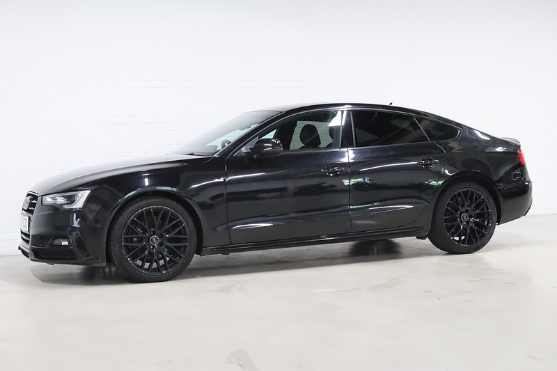Audi A5 TFSI Black Edition Plus - U2640