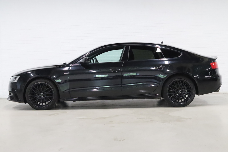Audi A5 TFSI Black Edition Plus - U2640