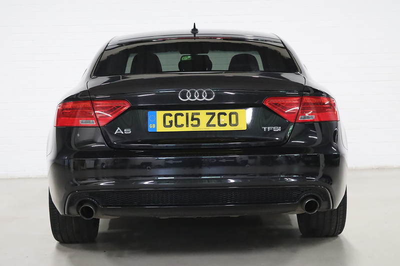 Audi A5 TFSI Black Edition Plus - U2640
