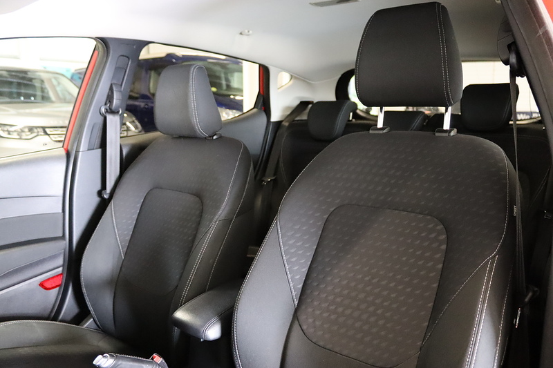 Ford Fiesta T EcoBoost Titanium - U2642