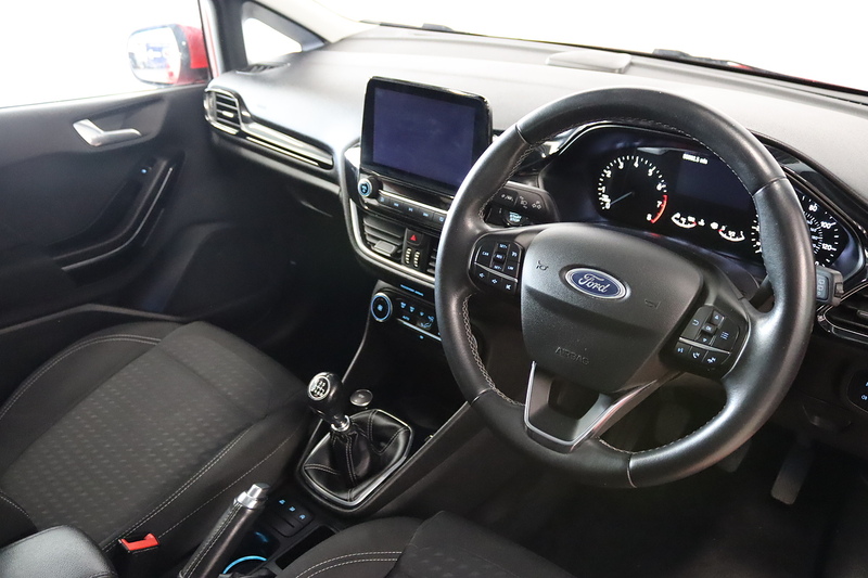Ford Fiesta T EcoBoost Titanium - U2642