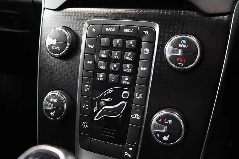 Volvo V40 D2 R-Design Pro - U2645