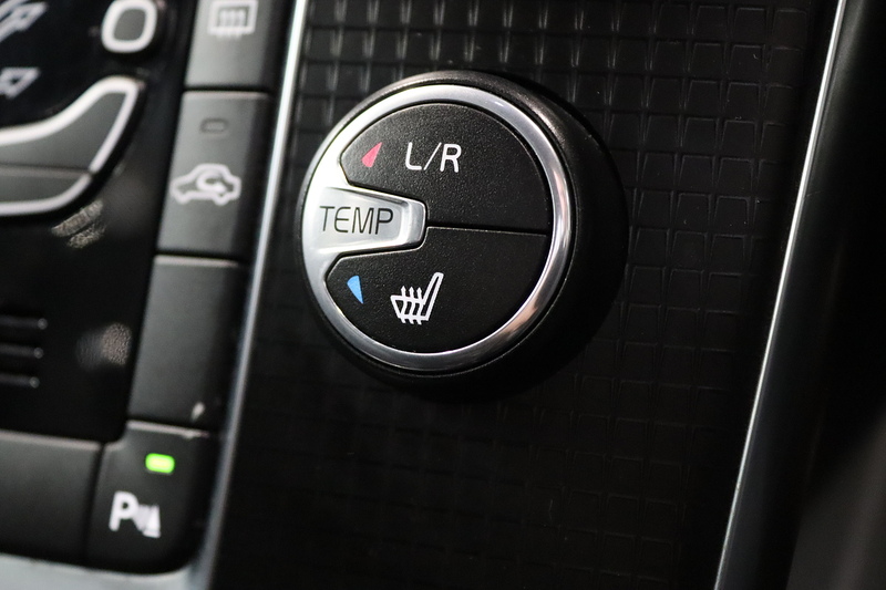 Volvo V40 D2 R-Design Pro - U2645
