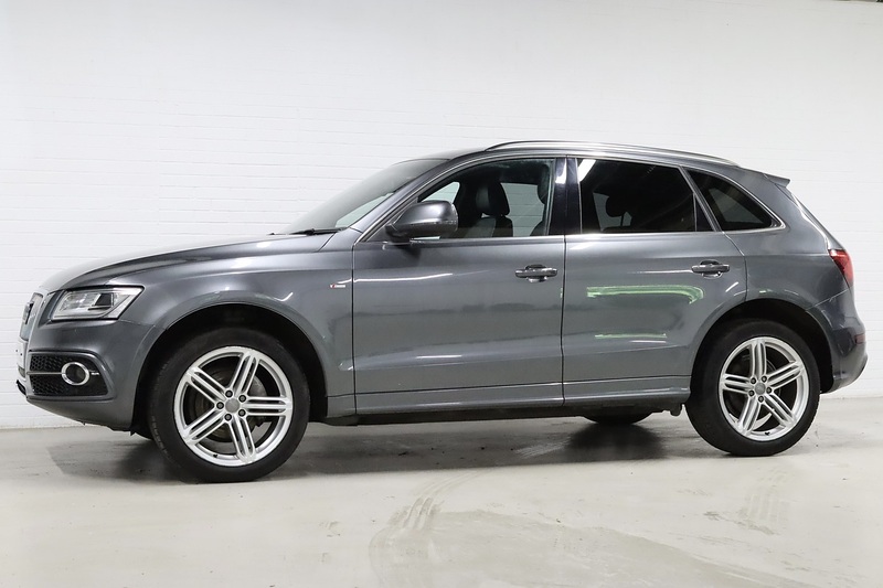 Audi Q5 TDI S line Plus - U2679