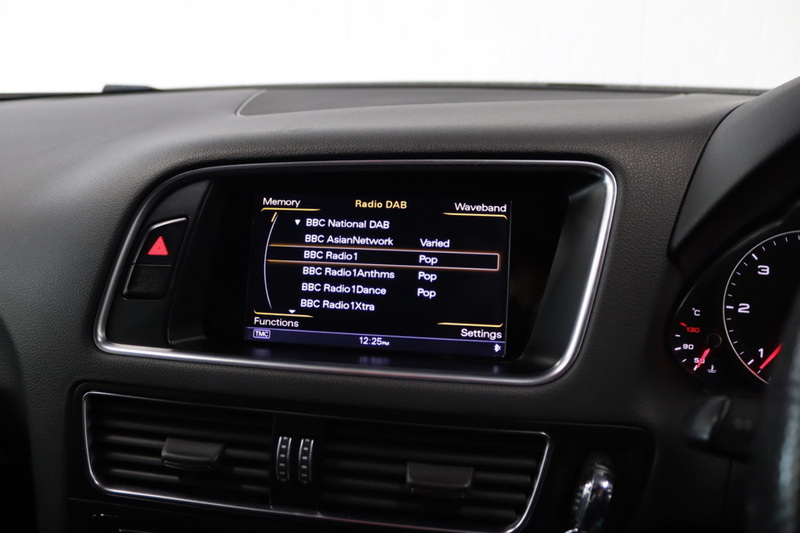 Audi Q5 TDI S line Plus - U2679
