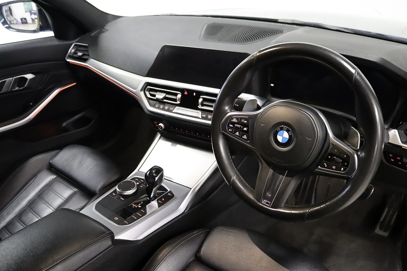 BMW 3 Series 320d M Sport - U2691
