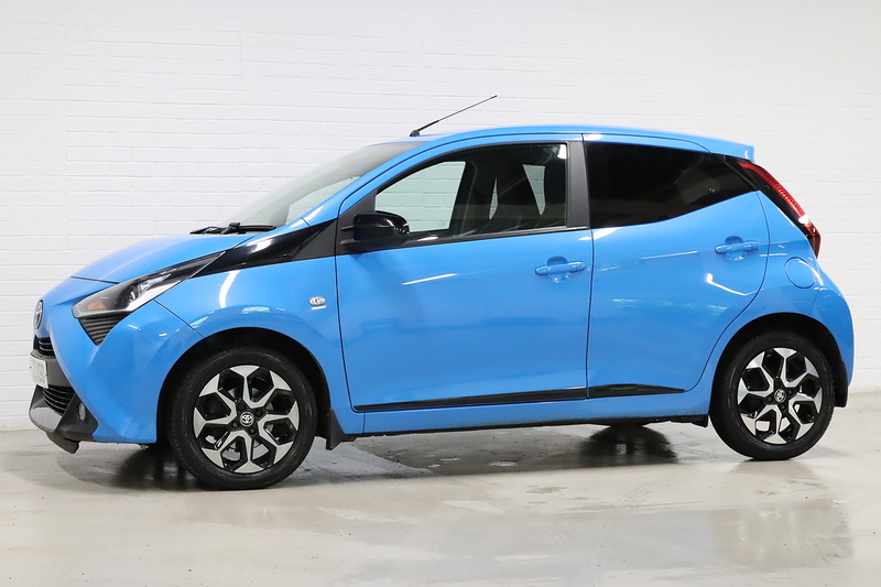 Toyota AYGO VVT-i x-trend - U2692
