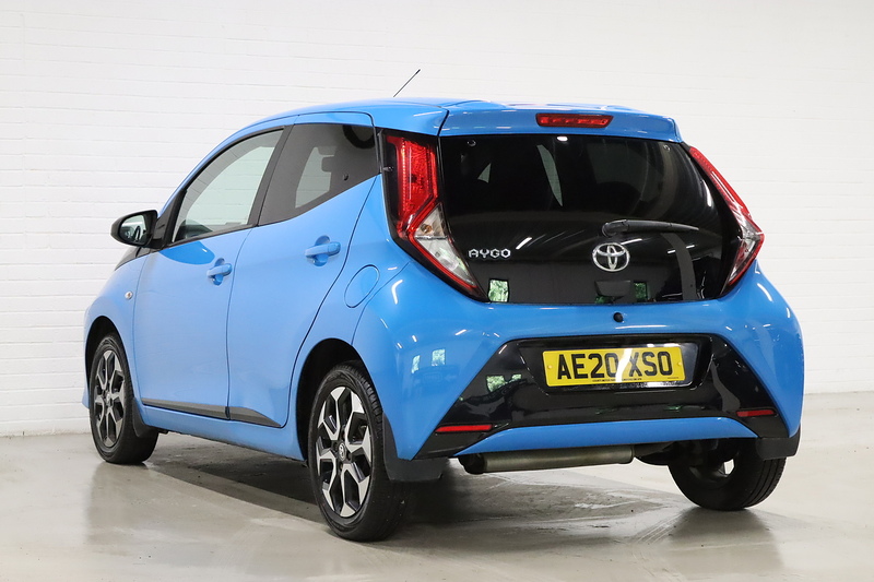 Toyota AYGO VVT-i x-trend - U2692
