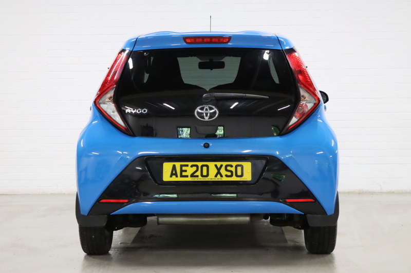 Toyota AYGO VVT-i x-trend - U2692
