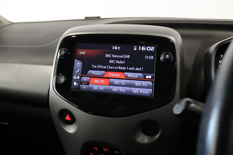 Toyota AYGO VVT-i x-trend - U2692