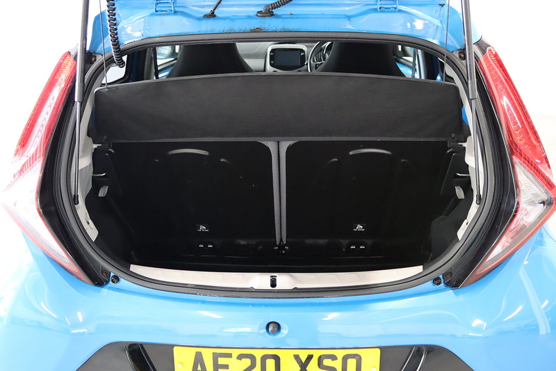 Toyota AYGO VVT-i x-trend - U2692