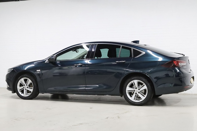 Vauxhall Insignia Turbo D ecoTEC BlueInjection Elite Nav - U2696