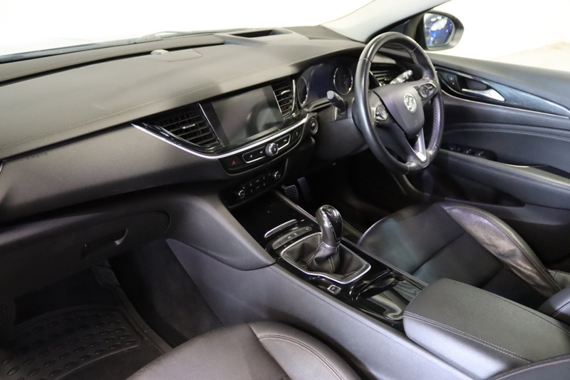 Vauxhall Insignia Turbo D ecoTEC BlueInjection Elite Nav - U2696