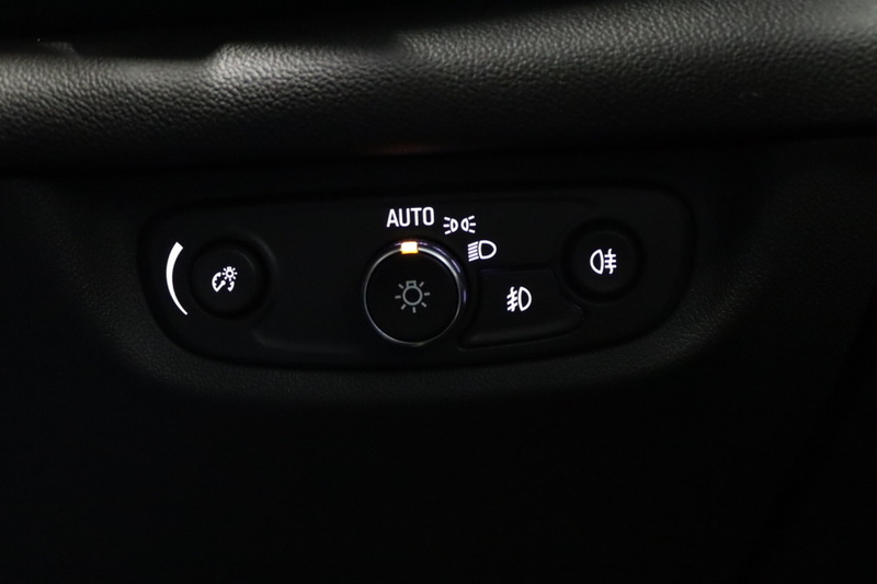 Vauxhall Insignia Turbo D ecoTEC BlueInjection Elite Nav - U2696