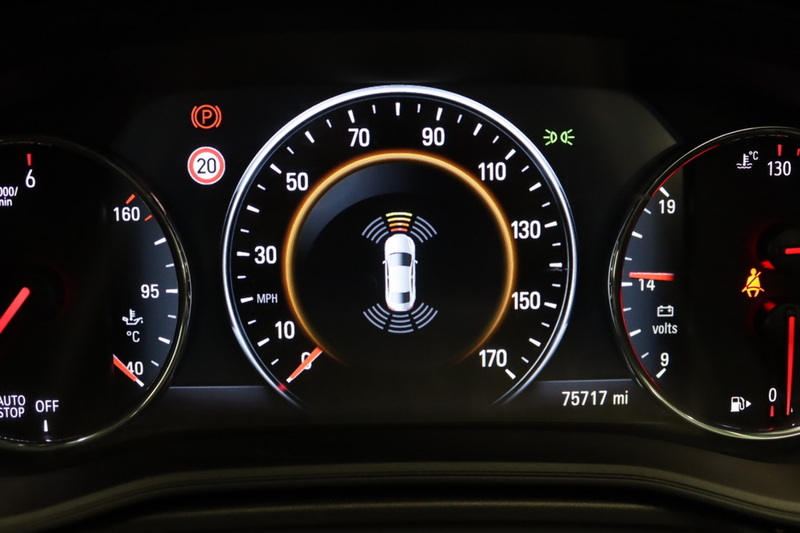 Vauxhall Insignia Turbo D ecoTEC BlueInjection Elite Nav - U2696