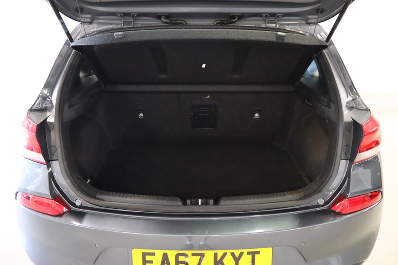 Hyundai i30 CRDi Blue Drive SE Nav - U2699