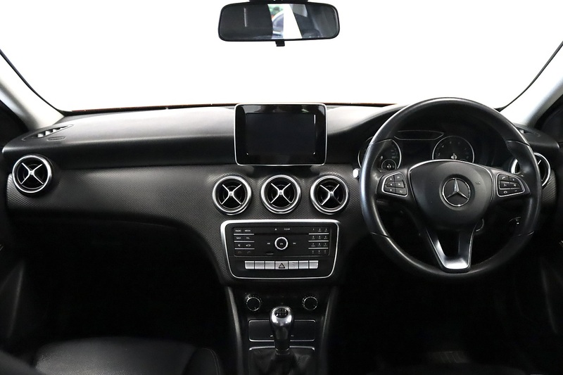 Mercedes-Benz A Class A180 SE - U2706