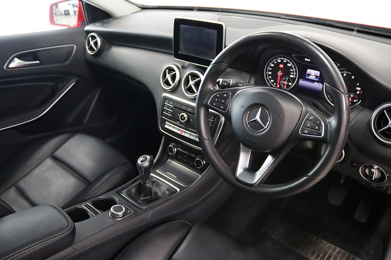 Mercedes-Benz A Class A180 SE - U2706