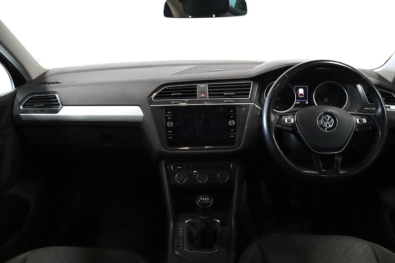 Volkswagen Tiguan TSI EVO SE Navigation - U2711
