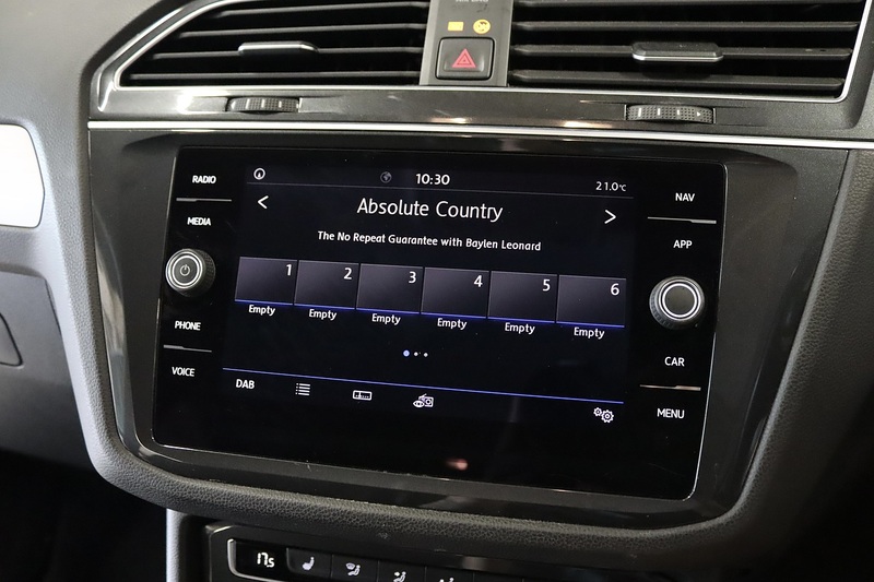 Volkswagen Tiguan TSI EVO SE Navigation - U2711