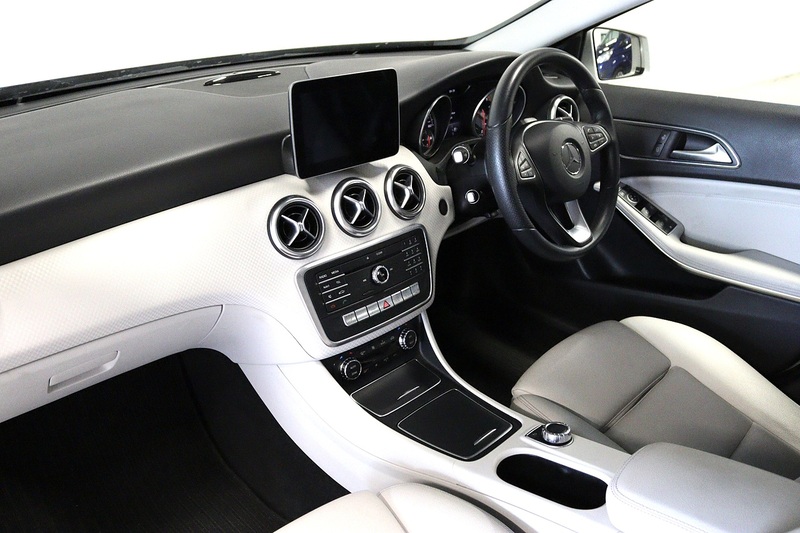 Mercedes-Benz A Class A180d Sport - U2717