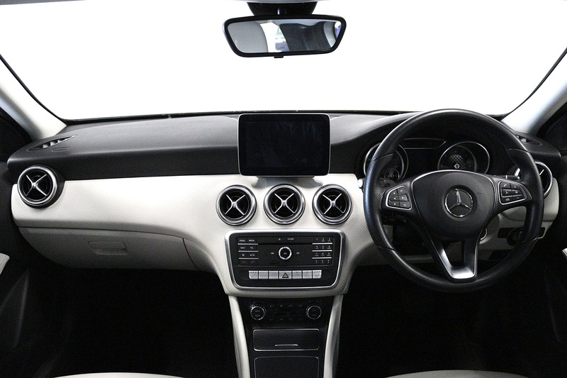 Mercedes-Benz A Class A180d Sport - U2717