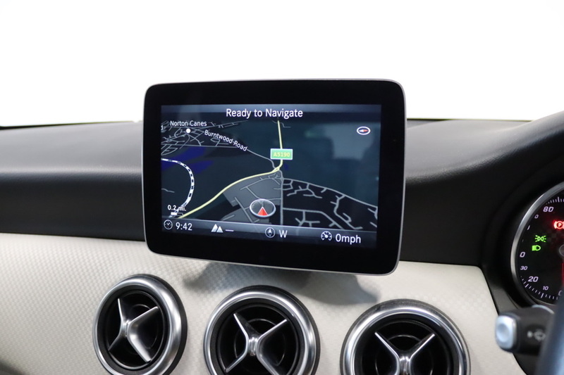 Mercedes-Benz A Class A180d Sport - U2717