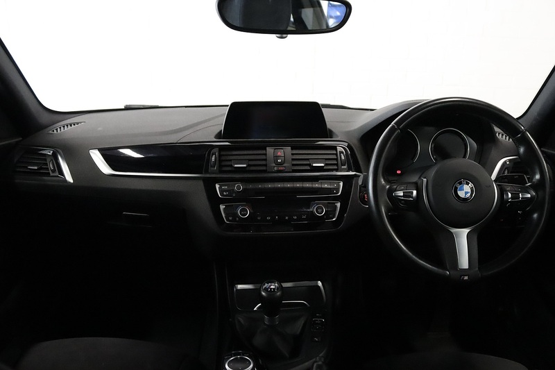 BMW 2 Series 218i M Sport - U2720
