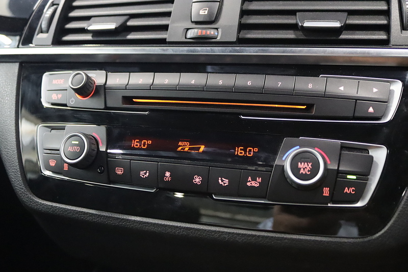 BMW 2 Series 218i M Sport - U2720